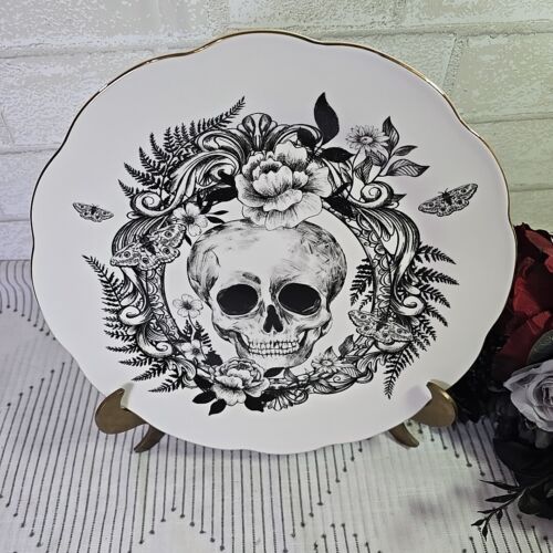 Woodland Halloween Gothic Skull Moth Nature Roses Dinner Plates Gold Rim New - Picture 2 of 4
