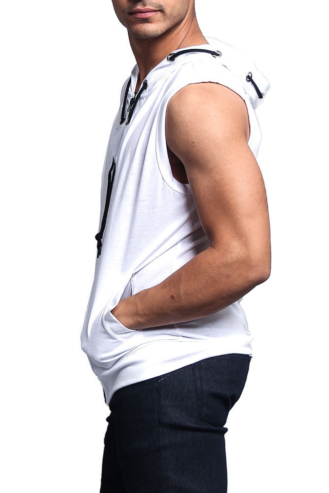 Victorious Men's Lightweight Sleeveless Zipper up Gym Vest