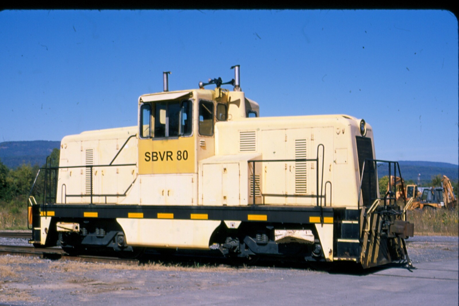 SBVR 80 80 ton, Moorefield, WVa, 10/17; Fujichrome Original