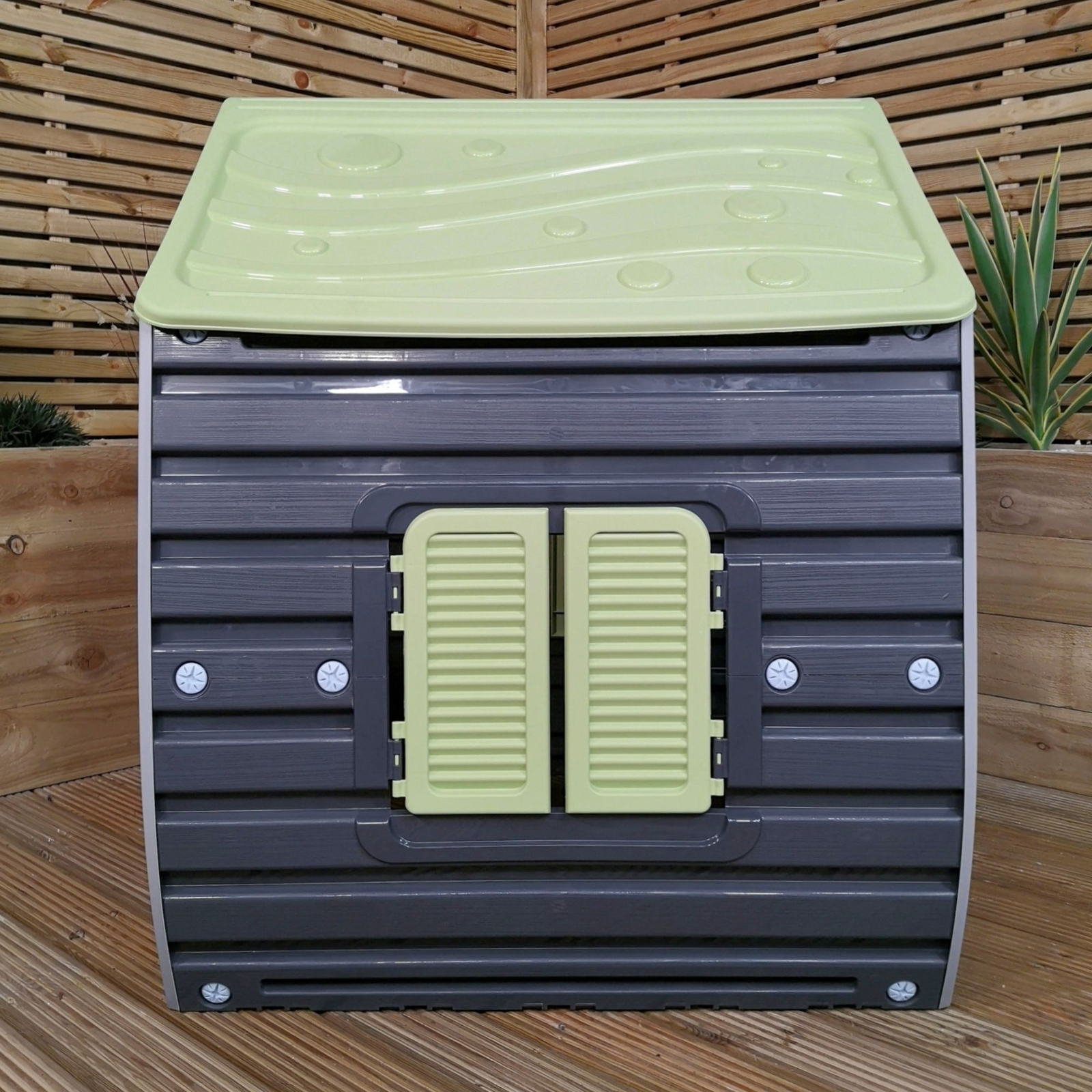 1.09m Classic Colour Kids Indoor Outdoor Plastic Wendy house Magical