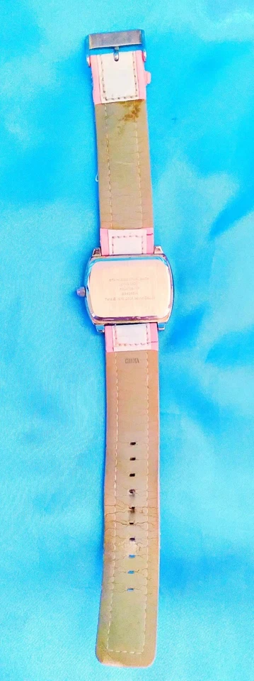 HELLO KITTY - Reloj trasero de cuarzo de acero inoxidable rosa blanco 2005 con correa Foto 4 de 4