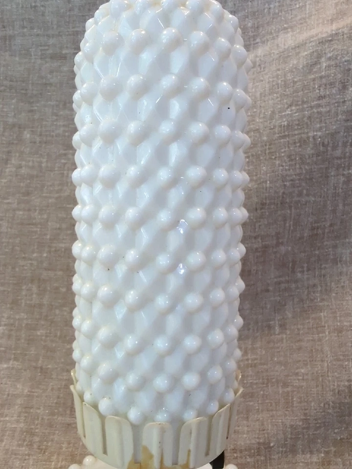 ANTIQUE MILK GLASS TABLE LAMP LIGHT FIXTURE ATOMIC SPACESHIP WHITE VTG RARE - Image 4 of 4