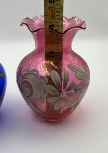 2-VNTG Art Glass Hand Painted Cranberry Pink & Cobalt Blue Ruffle Edge Vases - Picture 15 of 16