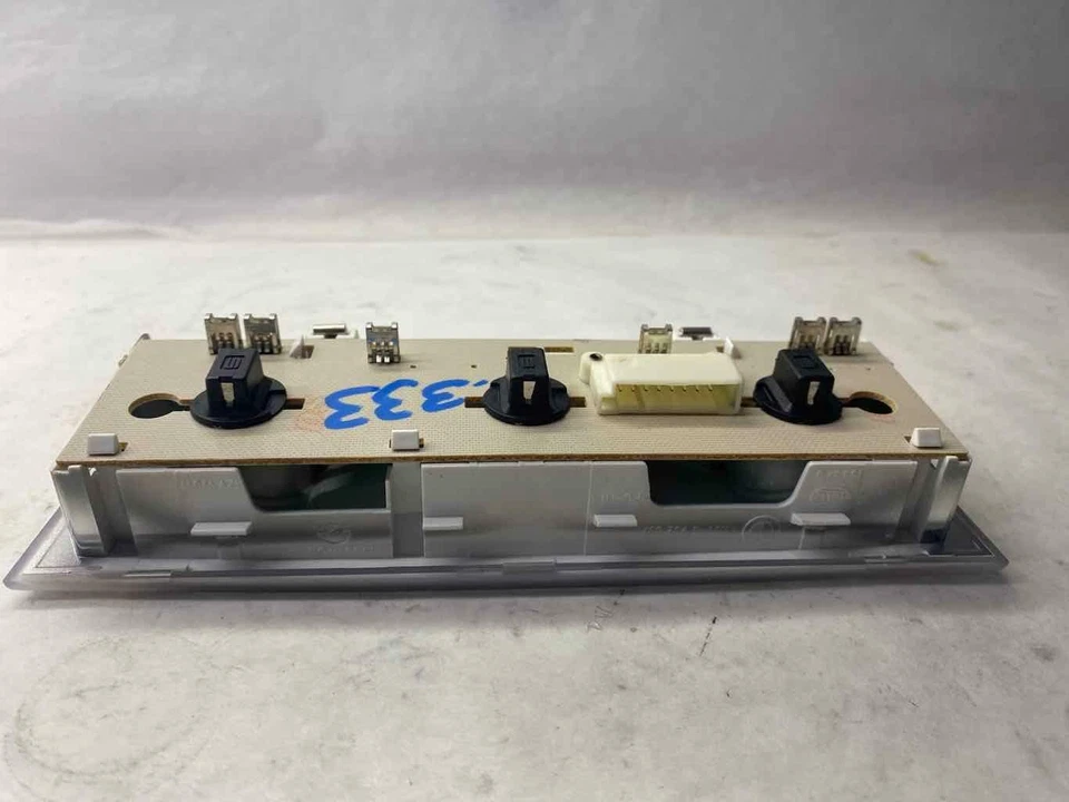 2008 BMW 528I Rear Back Overhead Reading Dome Light Lamp G - Imagem 4 de 4