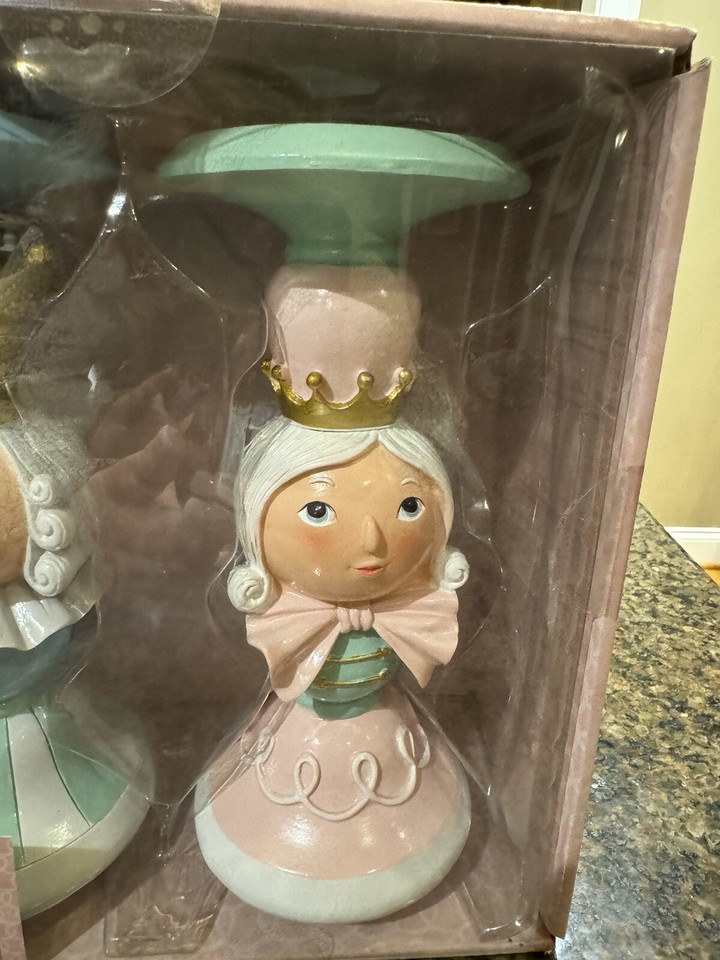 Cupcakes And Cashmere King & Queen Candle Holders Holiday Nutcracker