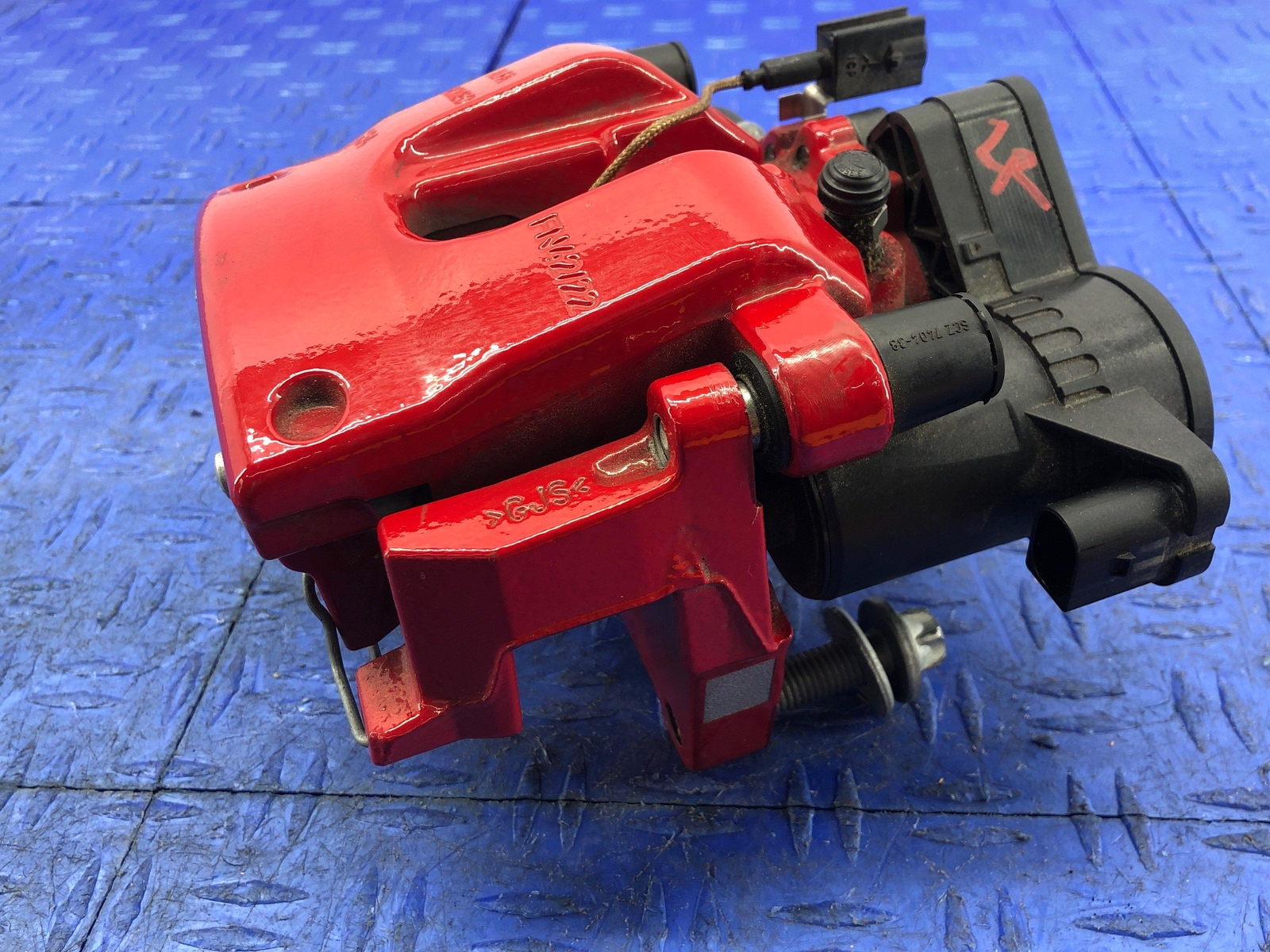 2023 MASERATI GRECALE REAR LEFT RED BRAKE CALIPER OEM