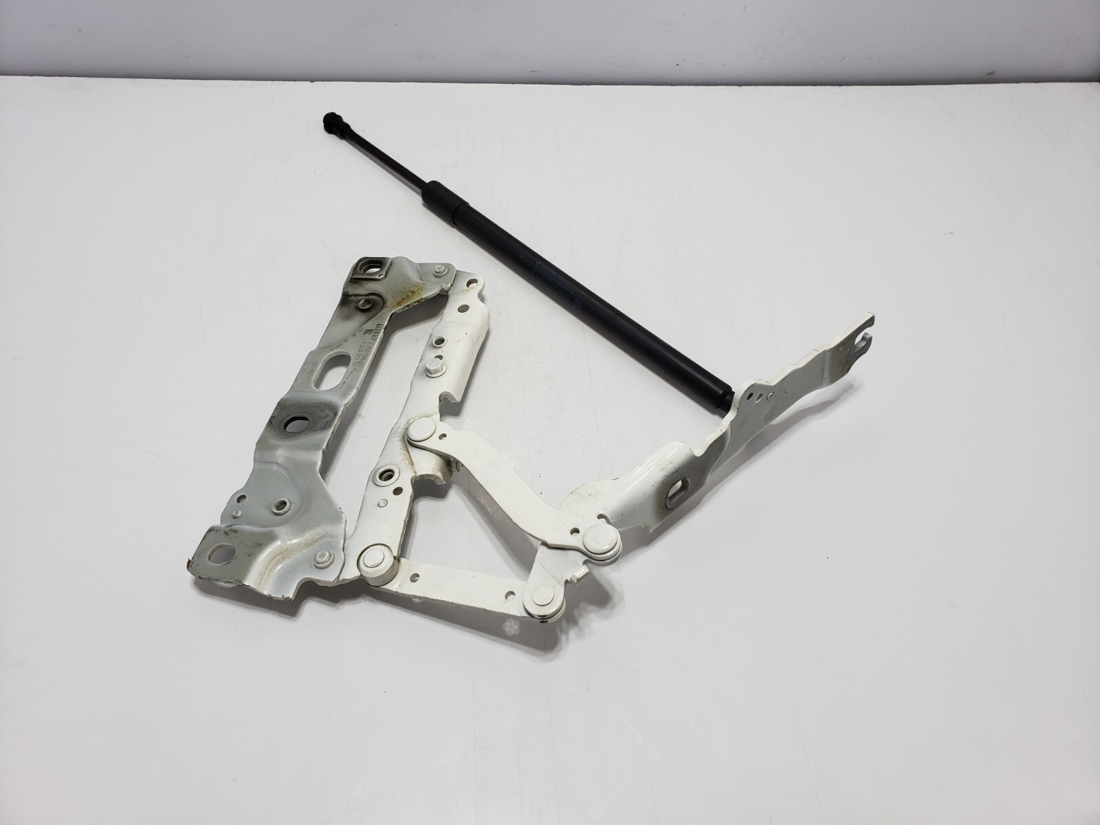 ✅ 2010-2014 OEM Rolls Royce Ghost RR4 Front Left Driver Side Hood Hinge White