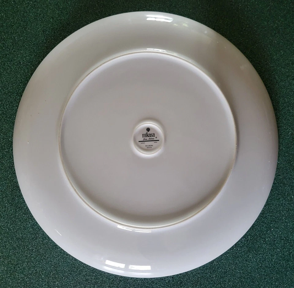 Mikasa Balmore B2070 Chop/Serving Platter - Embossed Doves/Floral/Foliage on rim - Image 3 of 4