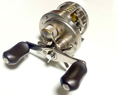 リール SHIMANO CALCUTTA CONQUEST DC200 Shimano Calcutta Conquest DC 200 Right Hand Baitcasting Reel