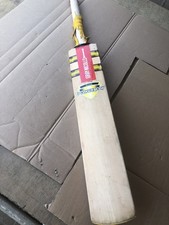 Gray-Nicolls  Powerbow  Blaze Cricket Bat Full Size 85cm Needs Grip