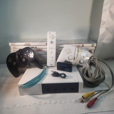 Nintendo Wii Bundlewith Console Controllers And 19 Games