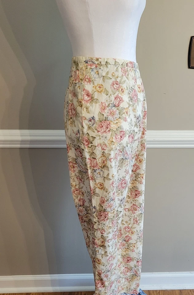 Pantalones al tobillo florales Evan-Picone talla 16 Foto 3 de 4