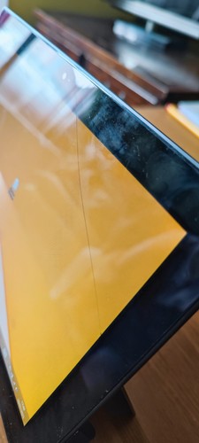 = Hairline Crack = Computadora portátil Microsoft Surface RT 1516 32 GB Wi-Fi 10,6" Windows 8 - Imagen 15 de 18