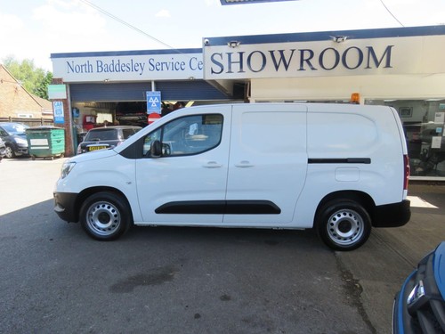 2021 Vauxhall Combo 1.5 Turbo D 2300 Edition Auto L2 H1 Euro 6 (s/s) 4dr PANEL V - Picture 16 of 24