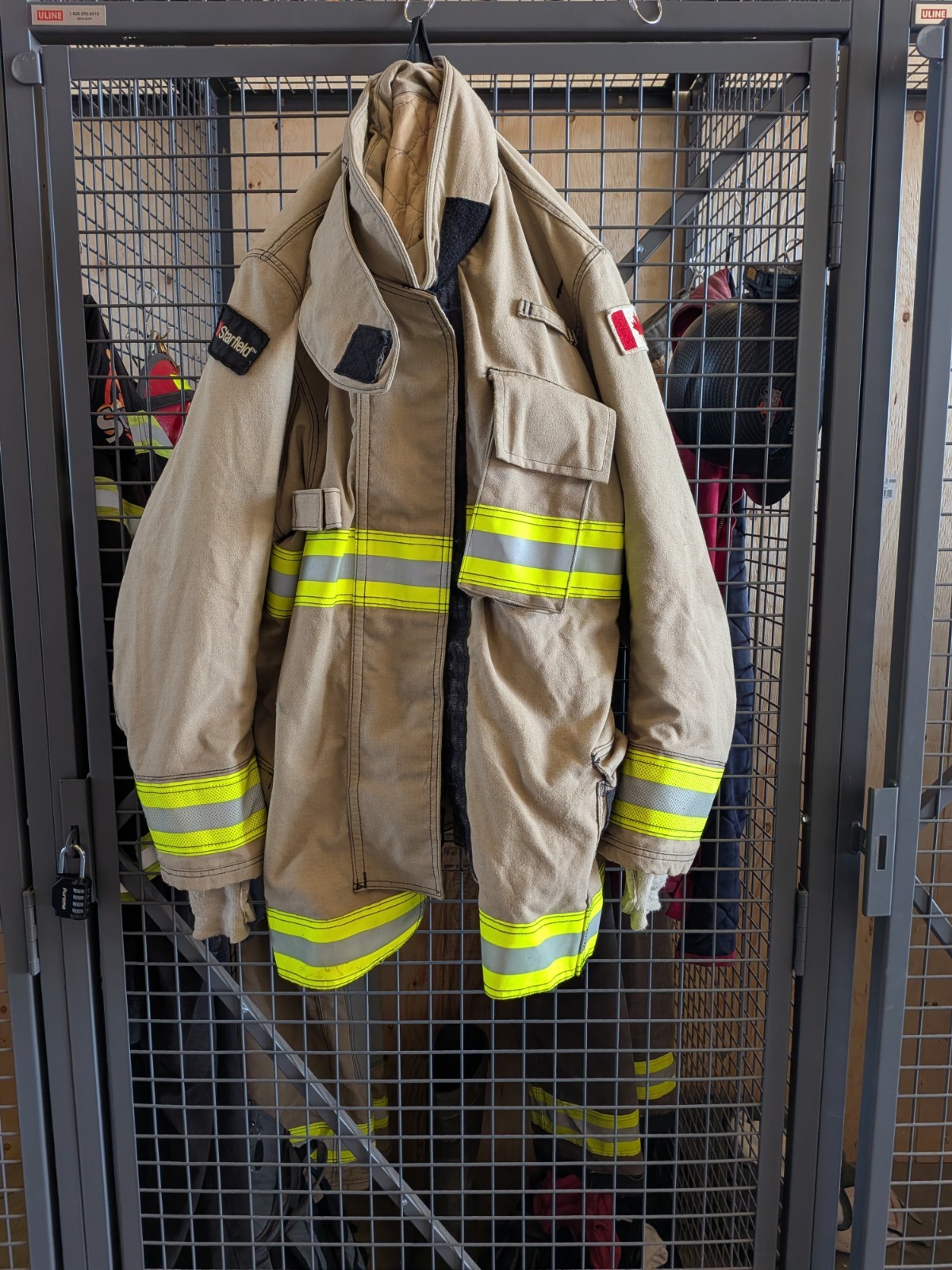 FIREFIGHTER BUNKER GEAR, STARFIELD LION, DOM 4/24. COAT 46, PANT 40