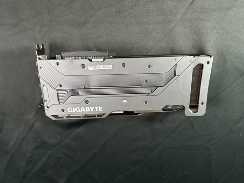 Gigabyte GV-79XTX Black Gaming OC Edition 24GB Storage Graphics Card - Picture 7 of 12