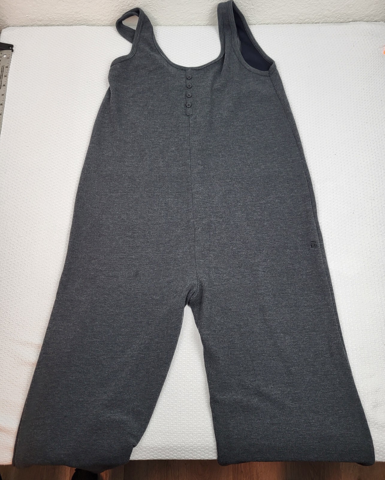 Tommy John Zen Waffle Jumpsuit Womens Small Gray Thermal Lounge Wear Capri