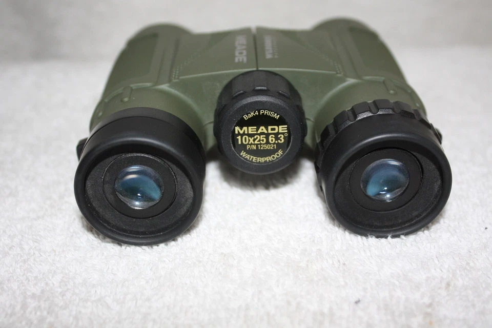 Meade 125021 10x25mm Wilderness Waterproof Roof Prism Compact Binocular - Image 3 of 4