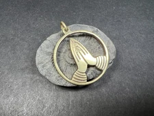 P416 greeting Namaste Namaskar respect yoga Amulet spiritual PENDANT Nepal India