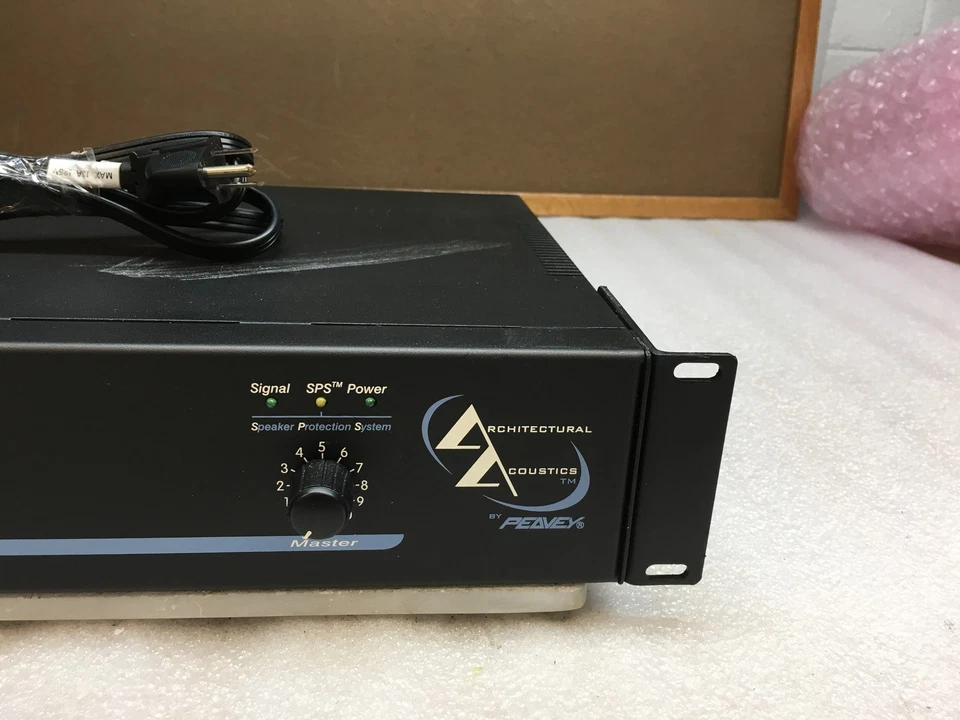 Peavey IPA 752 Industrial Power Amplifier w/ Power Cable And Rack Ears - Image 2 of 4