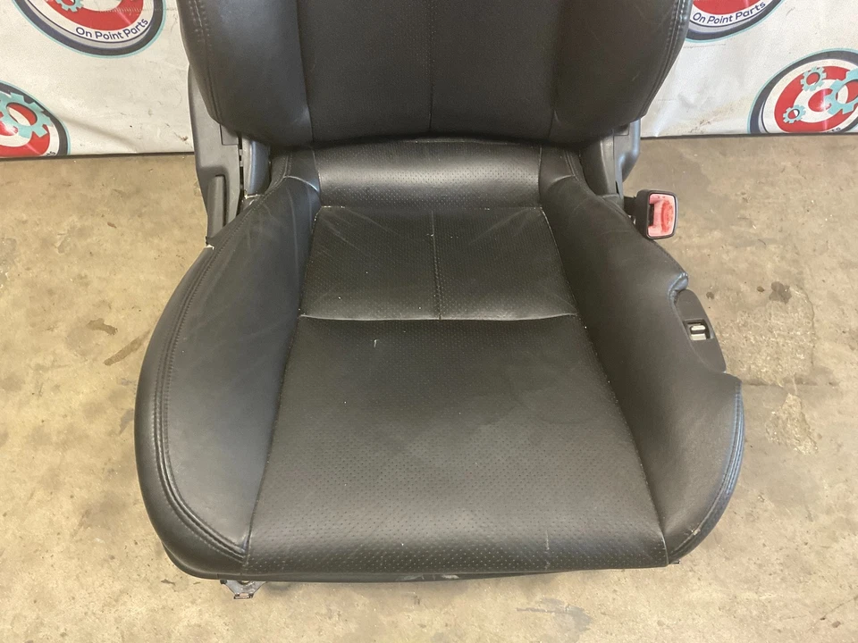 03-05 Infiniti G35 Coupe Passenger Right Power Leather Seat Black OEM 25BFND9 - Image 3 of 4