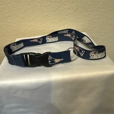 NEW ENGLAND PATRIOTS Wear Keys or I.D. Badge Around Your Neck Detachable LANYARD
