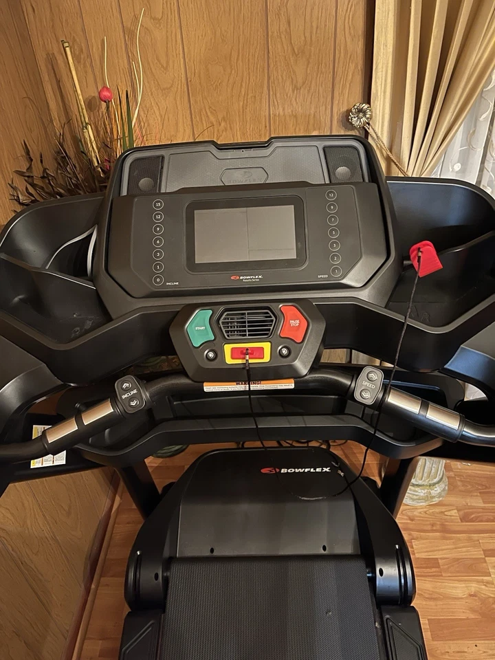 Bowflex T7 Treadmill - Image 2 of 4