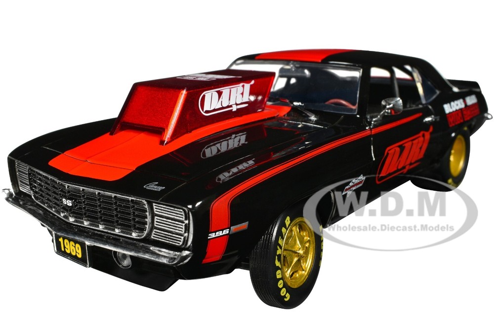 1969 Chevrolet Camaro SS 396 Black Dart 1/24 Diecast Model by M2 40300-107 B