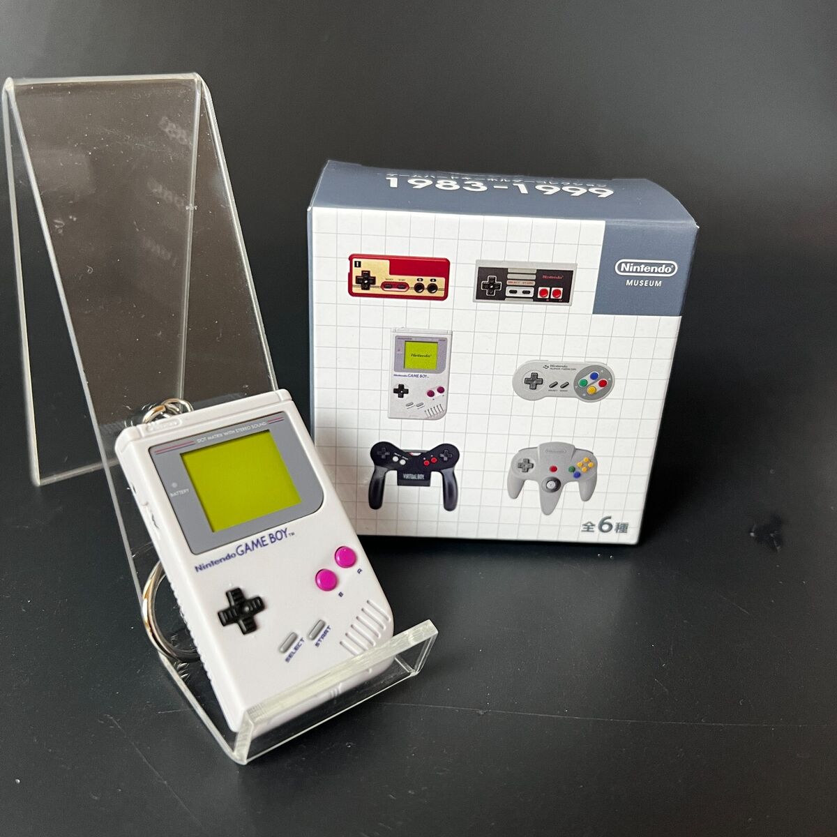 Nintendo MUSEUM Limited Game Boy Game Hardware Keychain Nintendo MUSEUM Limited Game Boy Game Hardware Keychain