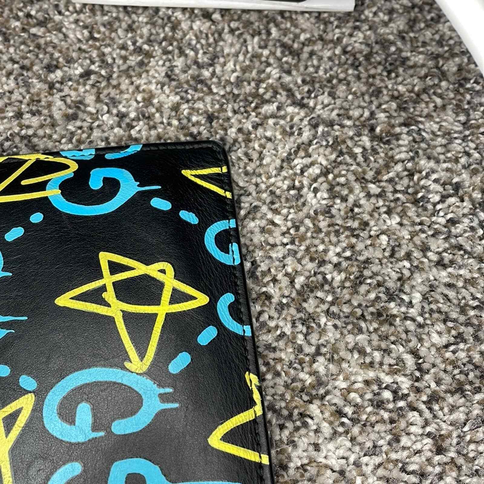 Authentic GUCCI black large leather ghost clutch … - image 10