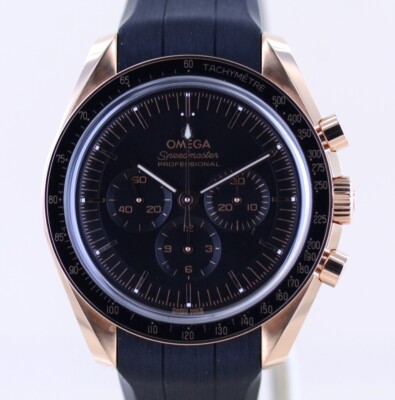 Omega Uhr Speedmaster Moonwatch Chronograph 18K Sedna Gold 42 B+P Cal 3861 black