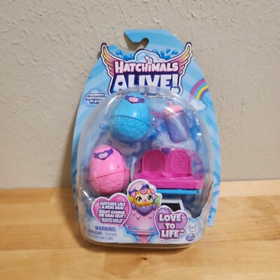 Hatchimals Alive! Hungry Hatchimals Playset Love to Life Hatches Like A Real Egg
