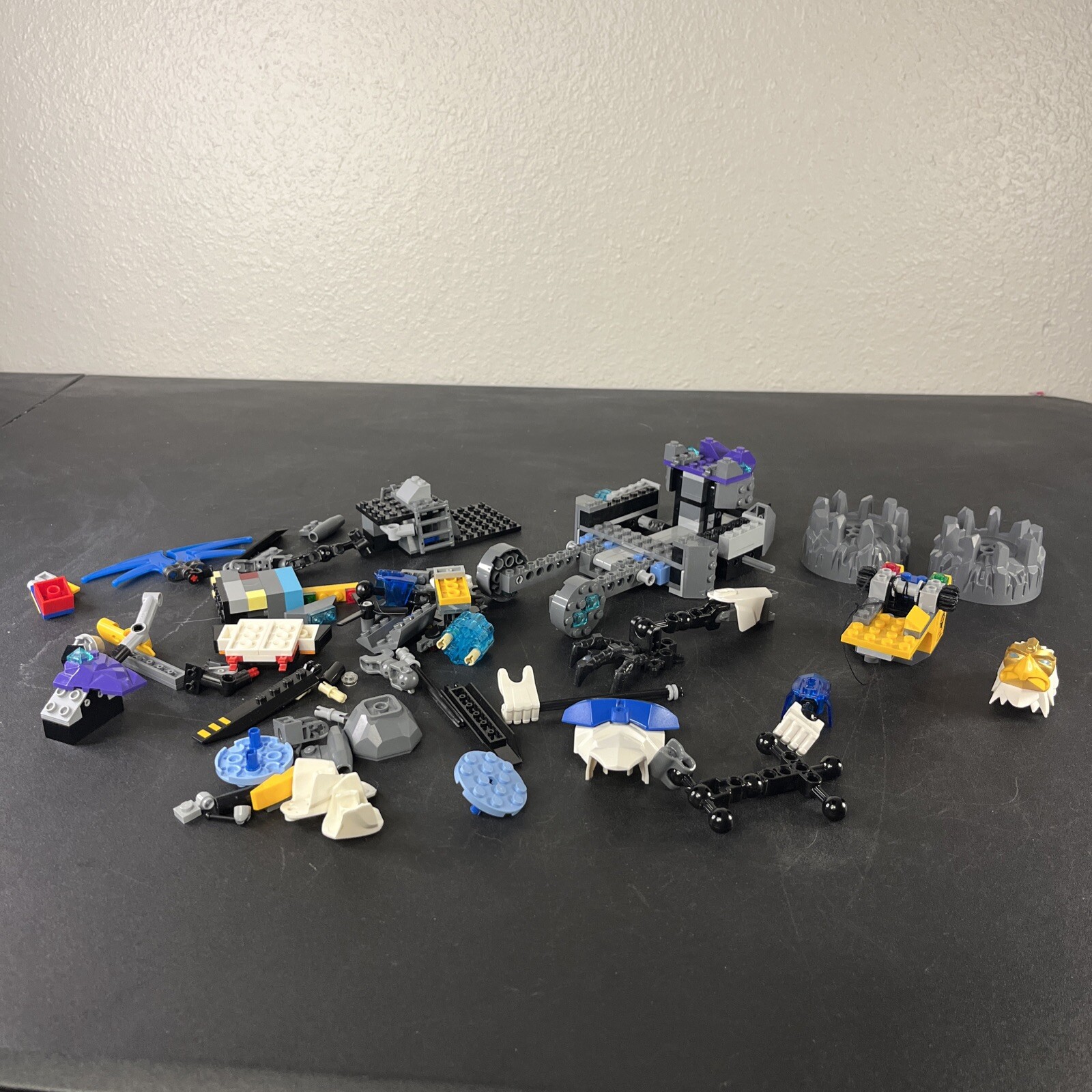 Picture 1 of 8