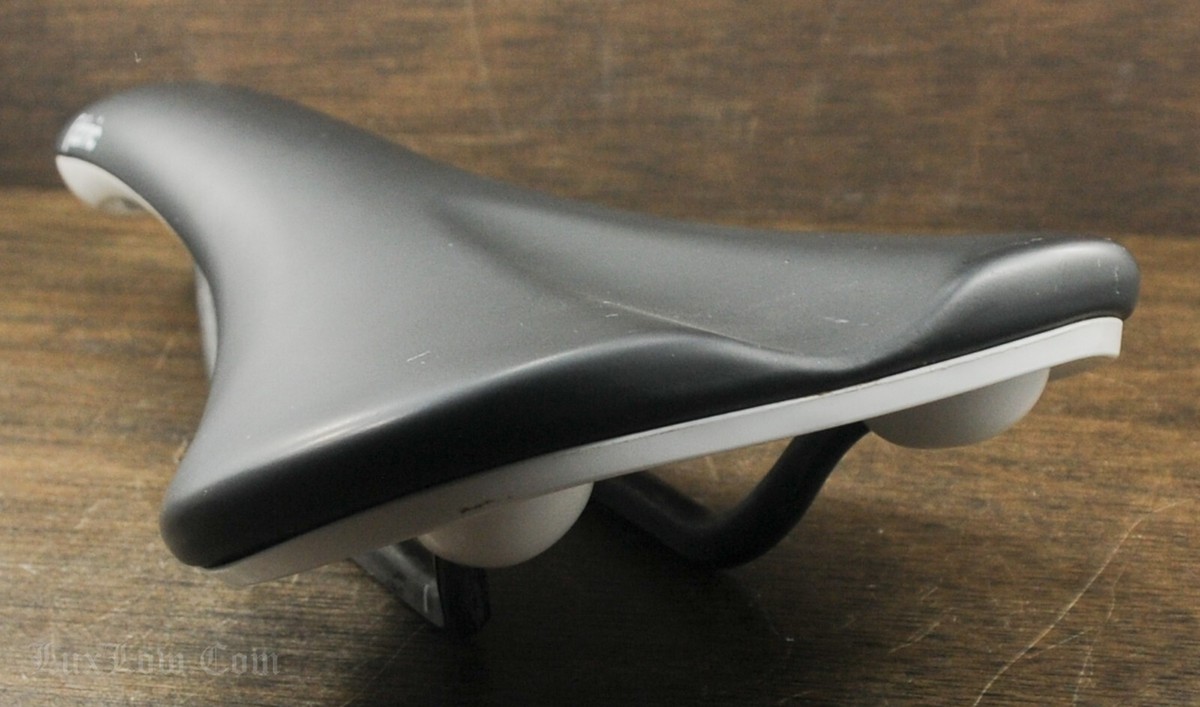 パーツ fabric SCOOP PRO SHALLOW サドル】fabric Scoop Shallow proを愛用してみての長期レビュー