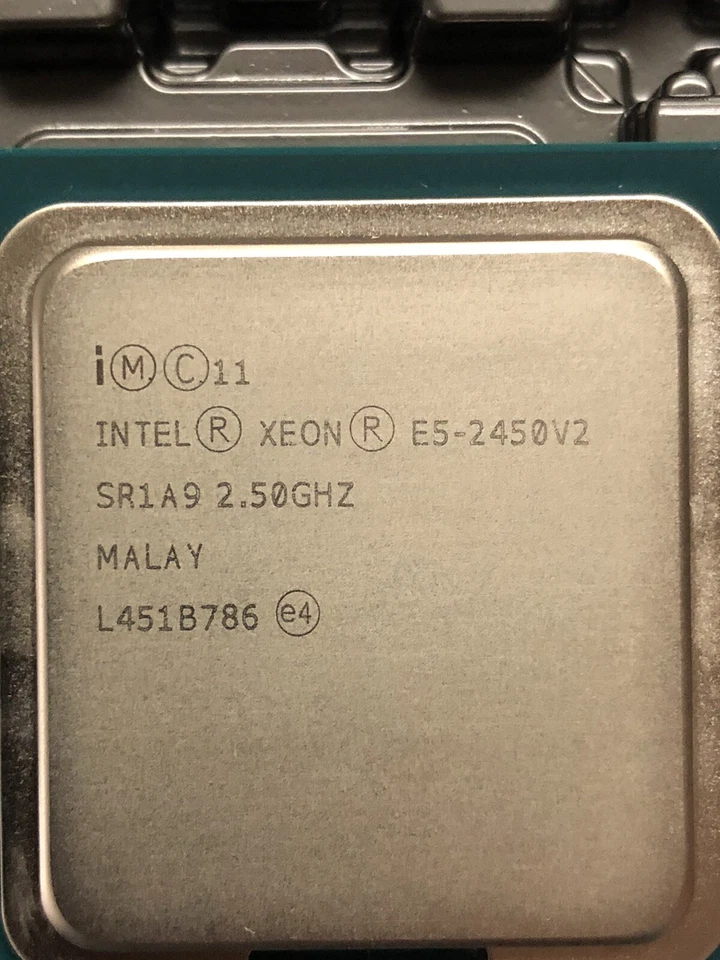 Intel Xeon E5-2450 v2 SR1A9 8 Core 2.50GHz 20MB L3 95W LGA1356 CPU 8C - Image 2 of 2