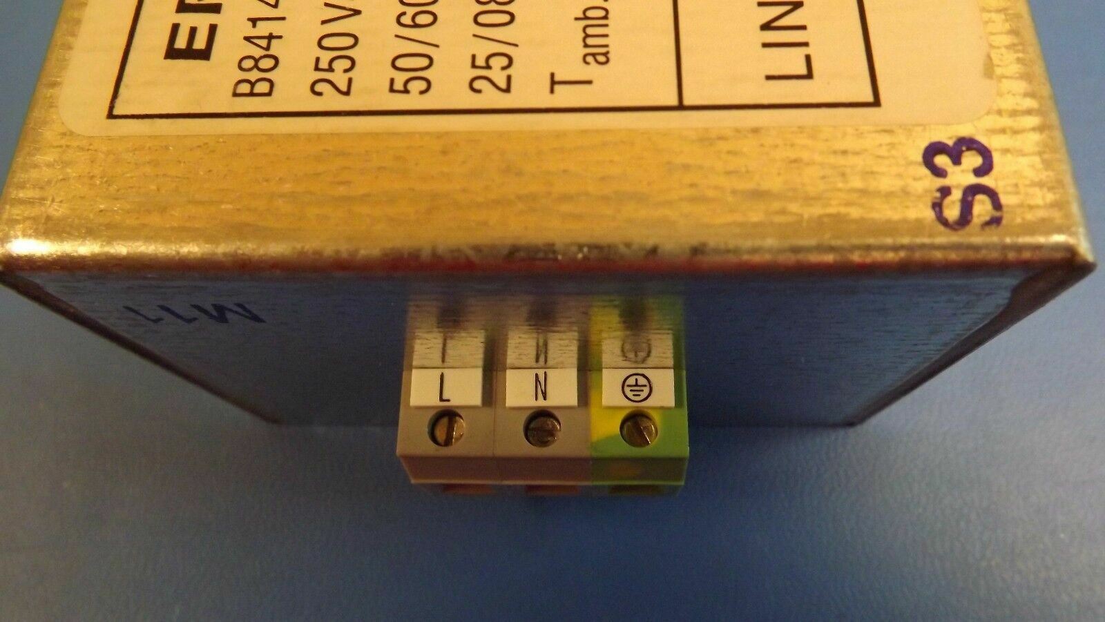 (1PC) B84142-B8-R Power Line Filter 50Hz/60Hz 8A 250VAC/250VDC Terminal Block 