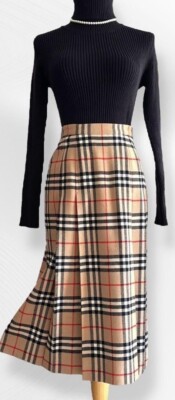 Burberry Pleated Skirt Nova Check Wool C-TK83 Color Beige Size-L