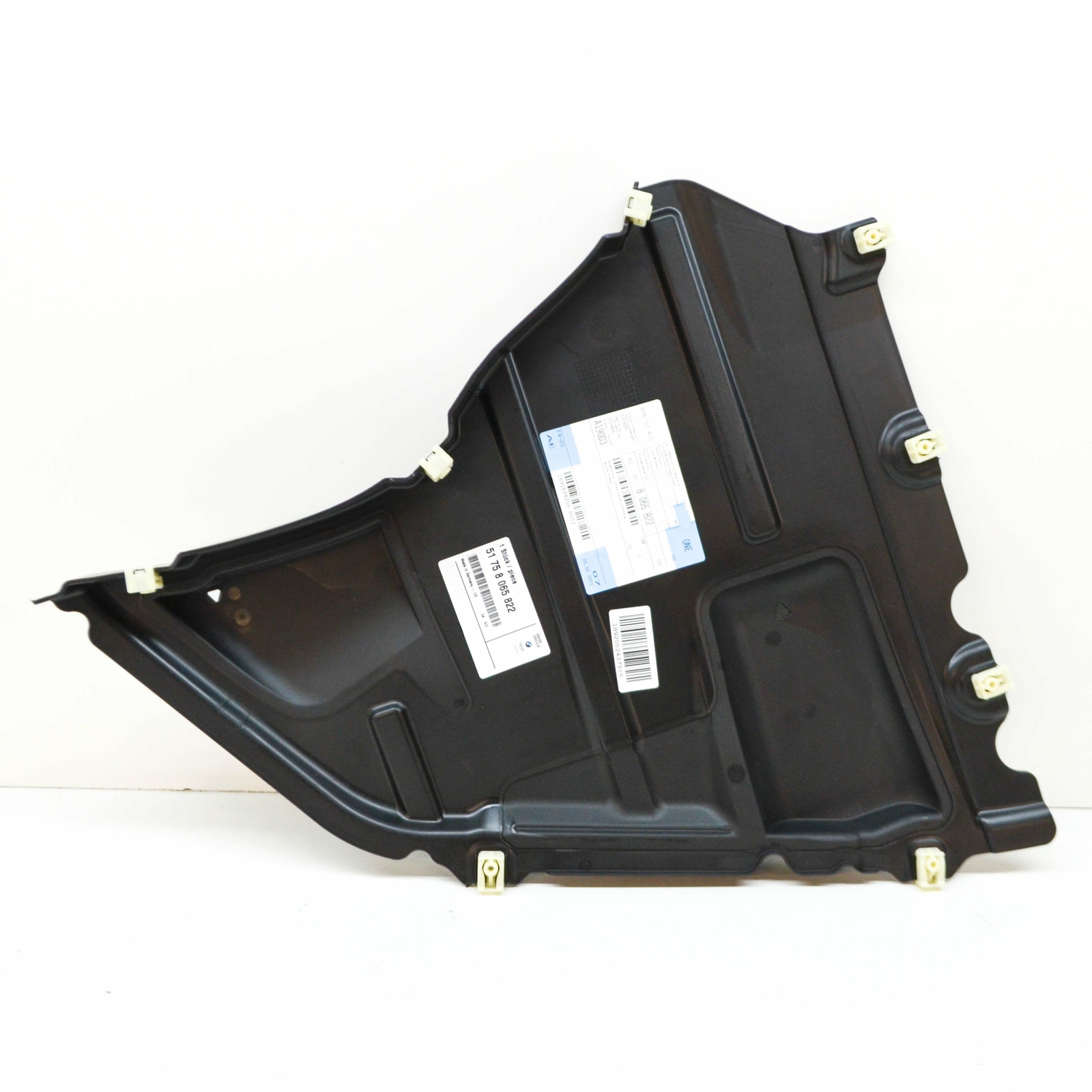 NEW BMW M5 F90 FRONT RIGHT FENDER LINER EXTENSION 51758065822 18  