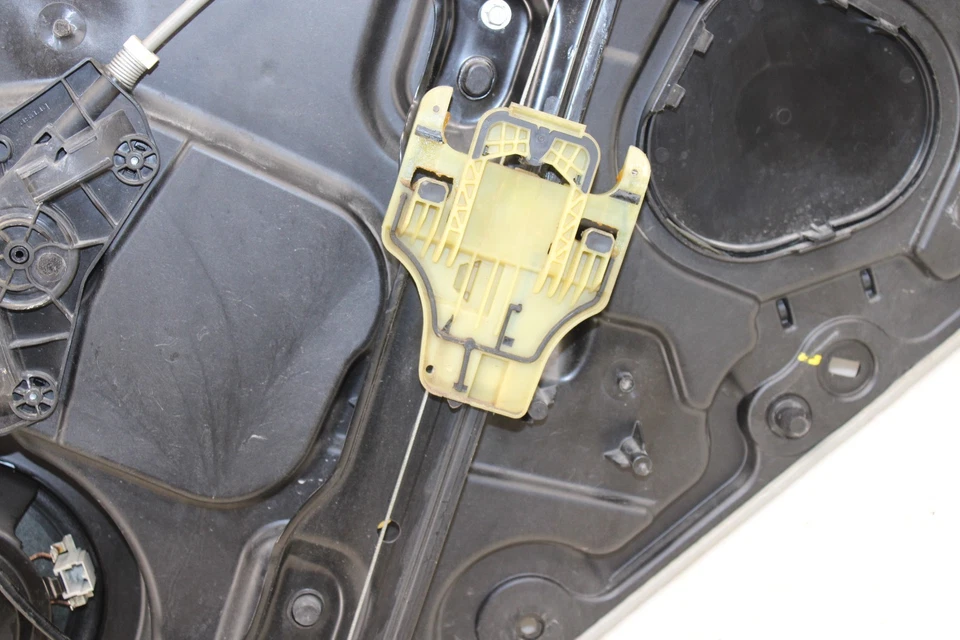 Regulador de janela traseira esquerda Jeep Grand Cherokee 2011-2022 fabricante de equipamento original MT71 - Imagem 4 de 4