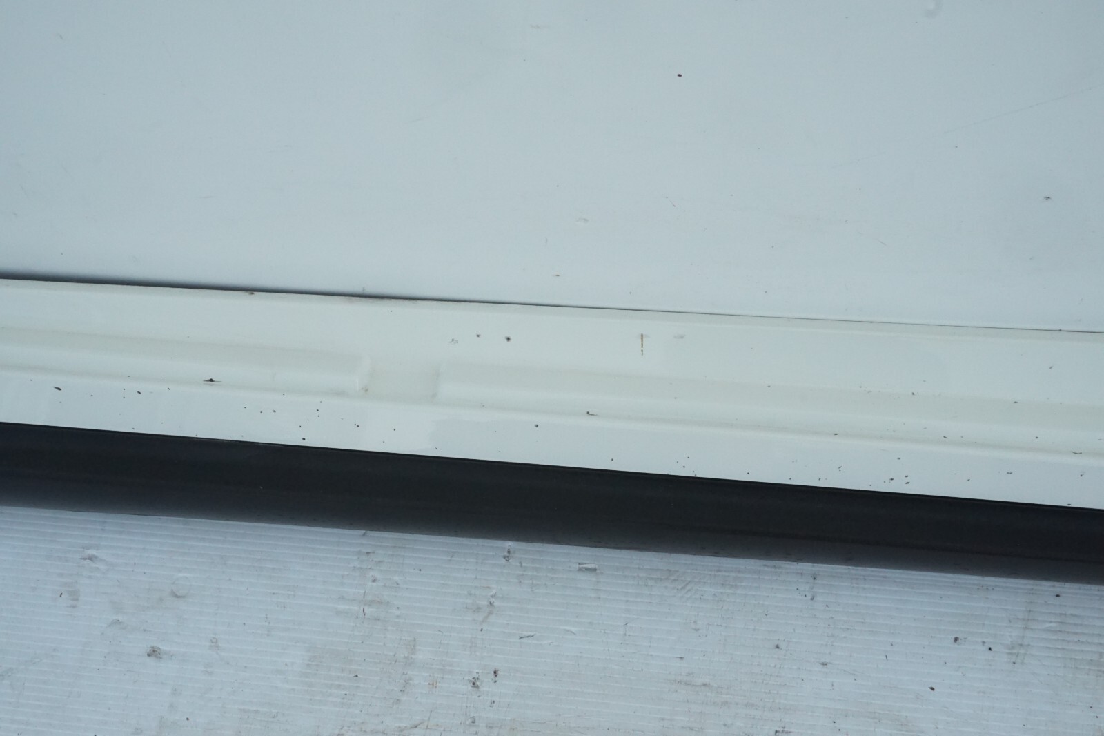 14 - 20 MASERATI QUATTROPORTE RIGHT PASSNEGE SIDE ROCKER PANEL SKIRT MOLDING OEM