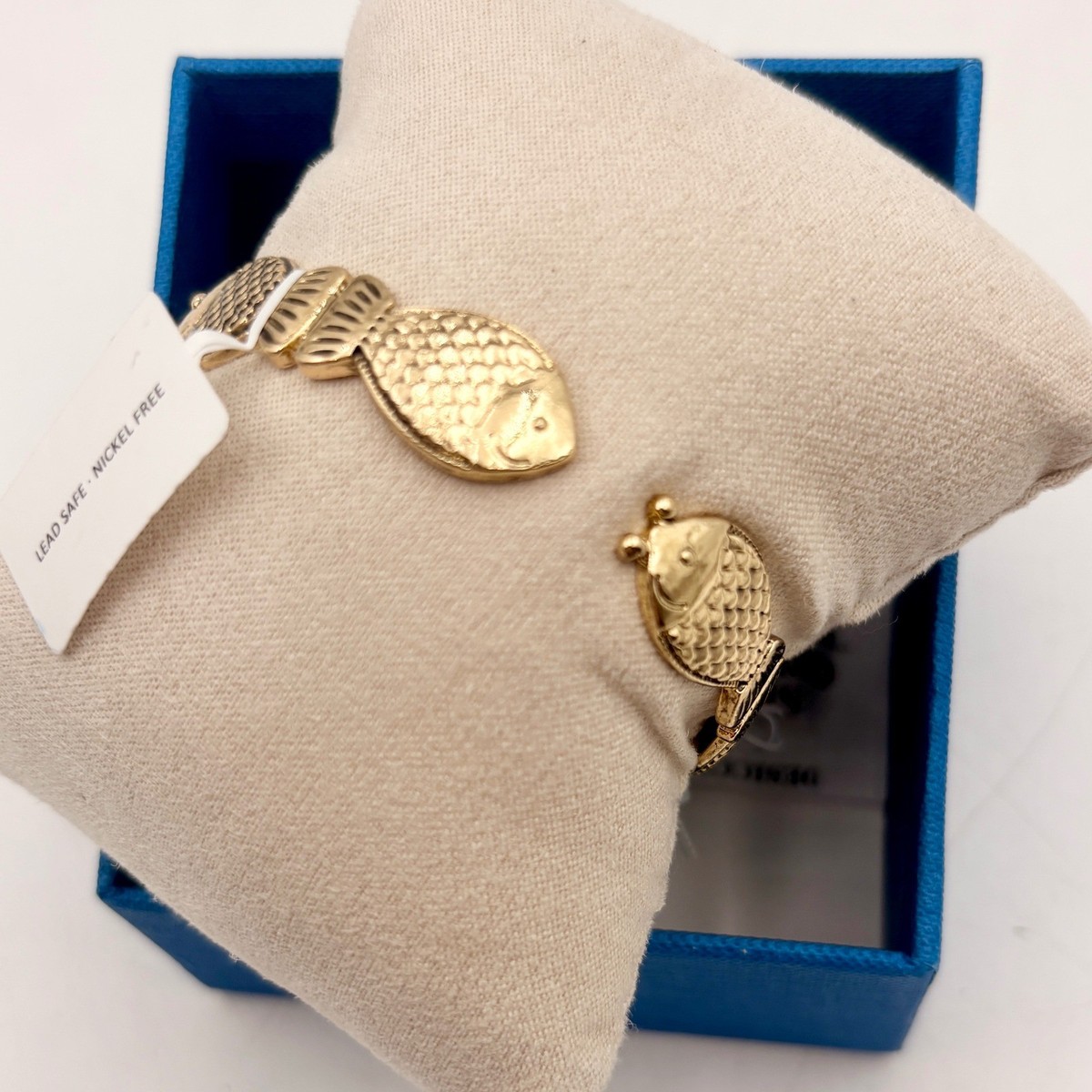 House of Harlow 1960 Hammered Gold Tone Hinged Bangle Bracelet Mother’s Day Gift House of Harlow 1960 Gold Fish Hinged Bangle Bracelet  main image 2