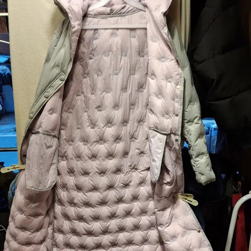 Lightweight Gray Hooded Long Padding Jacket - Win… - image 6