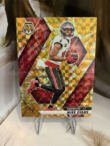 2025 Panini Mosaic - Mike Evans #192 Reactive Yellow Mosaic Prizm