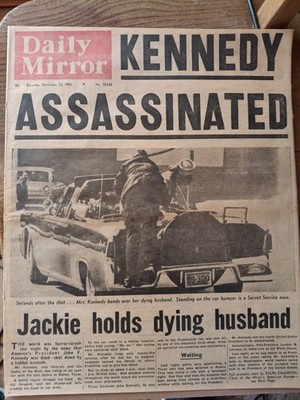 president Kennedy assassination  Daily Mirror Front Page original