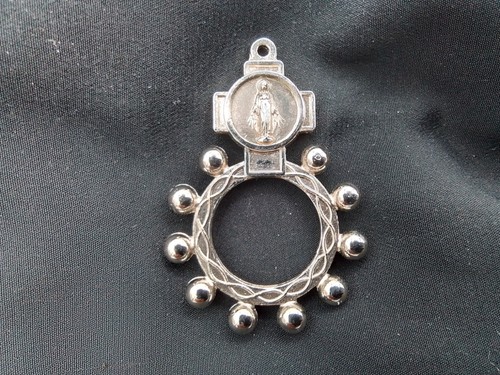 FINGER ROSARY BEADS RING VINTAGE ITALY VIRGIN MARY MEDJUGORJE PRAYERS NECKLACE