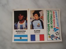 PANINI FUSSBALL BILD / LACHENDE KUH Die 24 besten Spieler PLATINI MARADONA 1982
