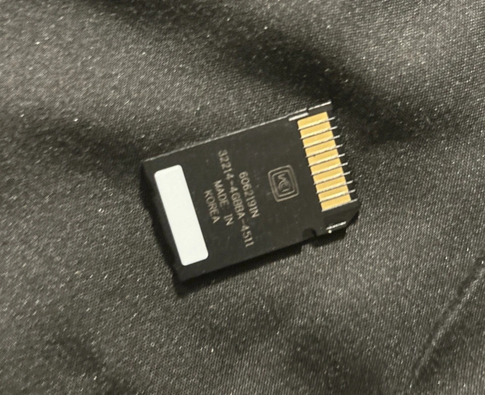 Lexar Memory Stick 4gb PSP - Image 2 of 2