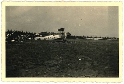 Orig. Foto Focke-Wulf Fw44 Stieglitz Flugzeug m. Kennung ''D-EMDA'' am Flugplatz
