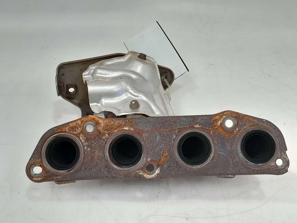 Nissan 1.6L Engine Exhaust Manifold - Fits Versa Micra OEM 140023HC0A - Image 2 of 4