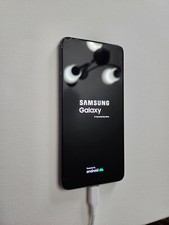 Samsung galaxy s21 Fe phone with Tic Tok installed